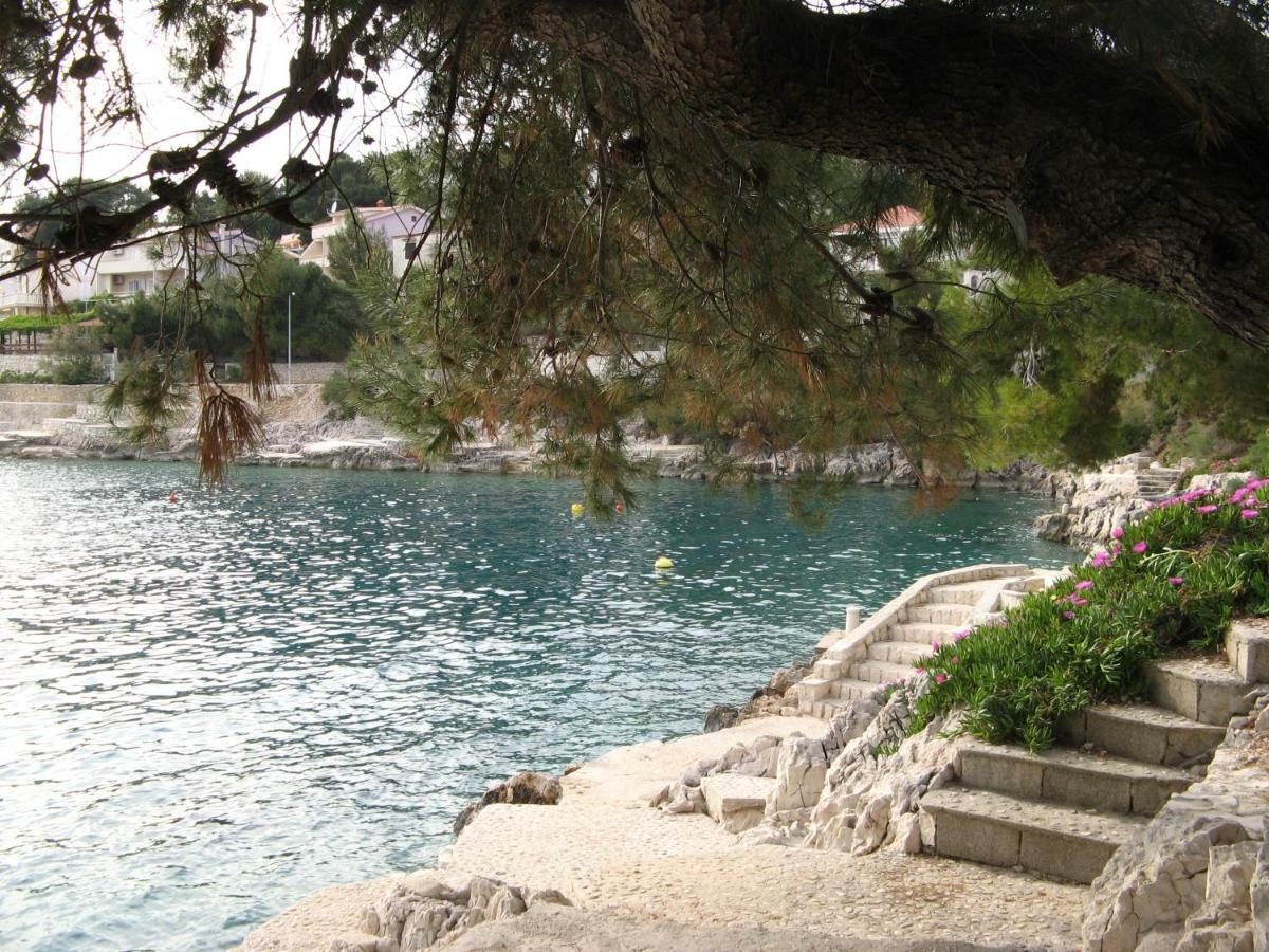 Apartments Otok 2 Trogir Eksteriør bilde
