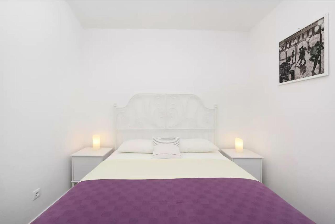 Apartments Otok 2 Trogir Eksteriør bilde